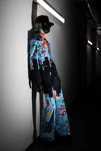 Look 9